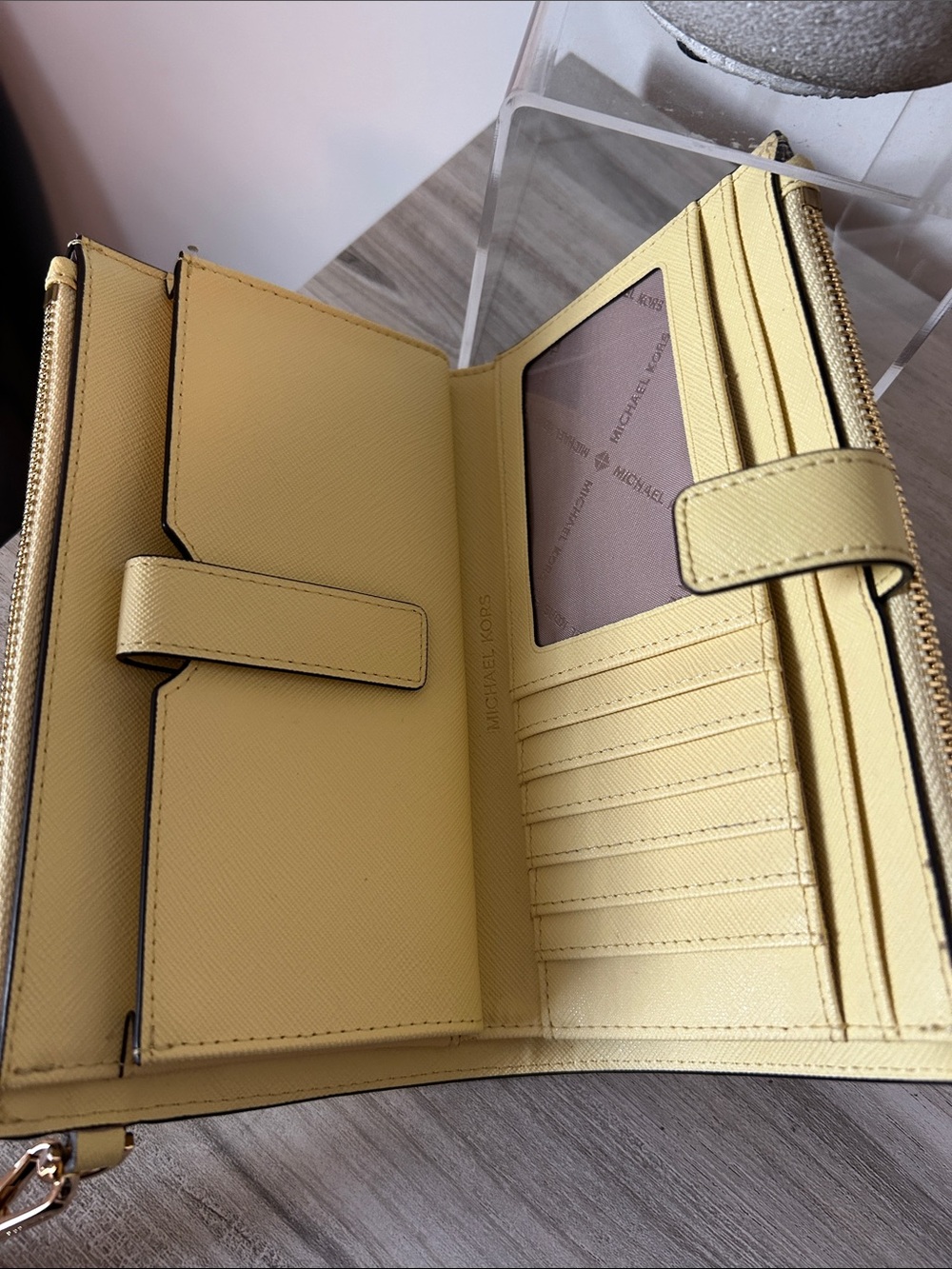 Michael Kors Yellow Saffiano Leather Wristlet Clutch NWOT - Picture 4 of 11